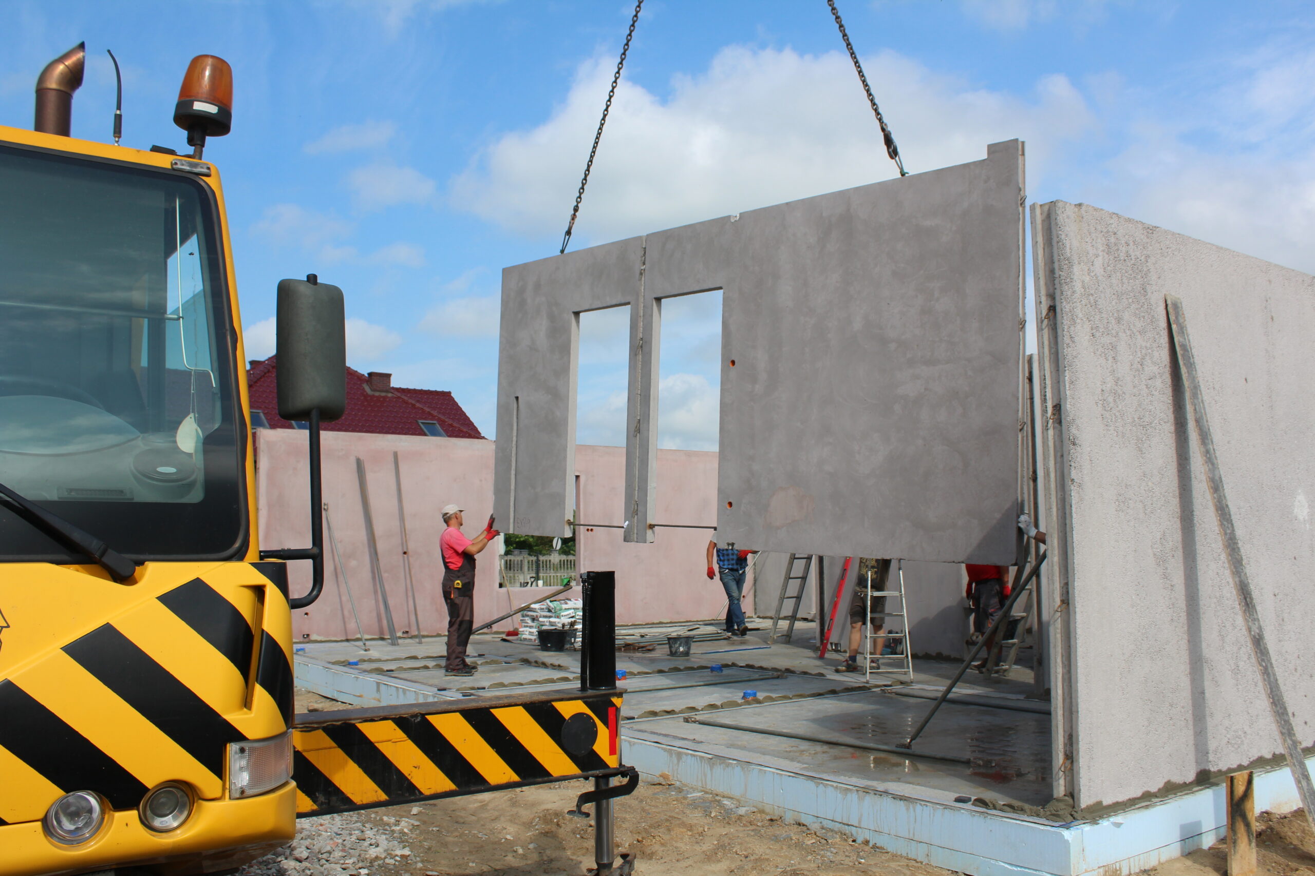 Ściany betonowe czy keramzytobetonowe?